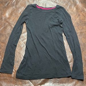 Black soft long sleeve shirt